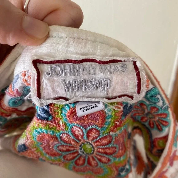 Johnny Was Workshop embroidered blouse NWOT - Picture 3 of 5